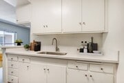 Photo - Harbor Isle Apartments