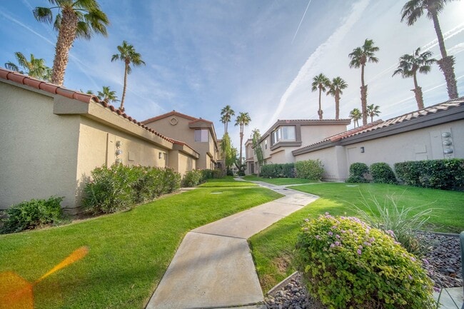 Photo - 55430 Laurel Valley