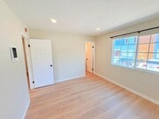 Photo - 328 S Weitzel St Apartment