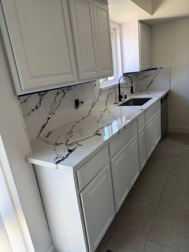 Photo - 1418 14th St, Santa Monica, CA 90404