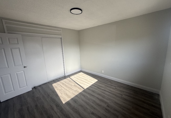 Photo - 1377 W 112th St Unit 8