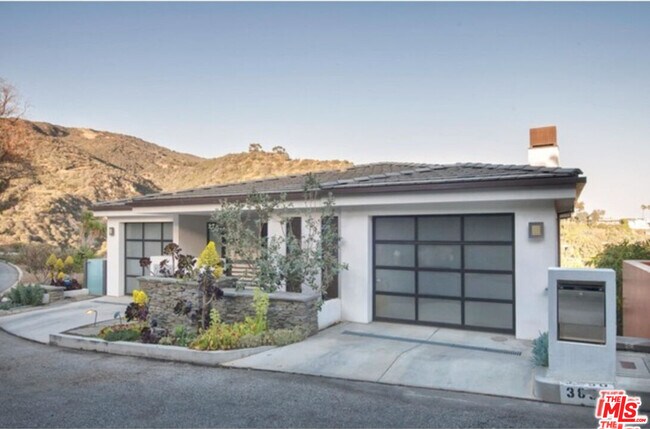 Photo - 3850 Rambla Orienta