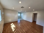 Photo - 10449 Cantara St