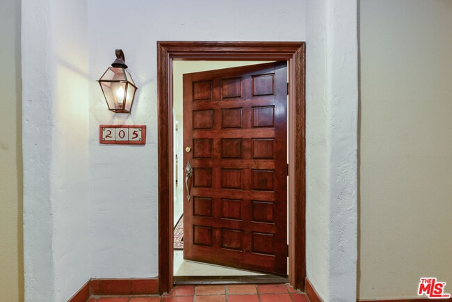 Photo - 11755 Montana Ave Unit 205