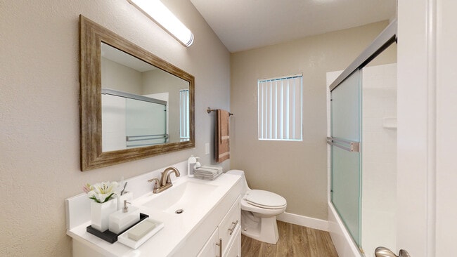 Photo - Broadway Royale Apartments