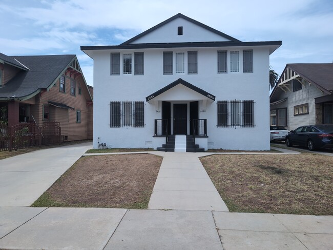Building Photo - 2418 W 23rd St Unit 2418
