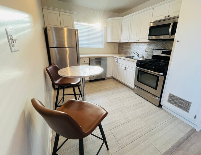 Photo - 1357 W 23rd St Unit #2