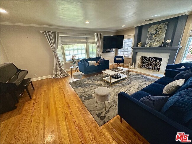 Photo - 6618 Moore Dr