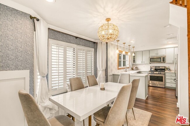 Photo - 14050 Magnolia Blvd Unit 312