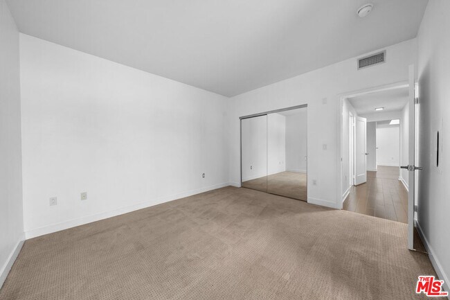 Photo - 436 S Virgil Ave Unit 407