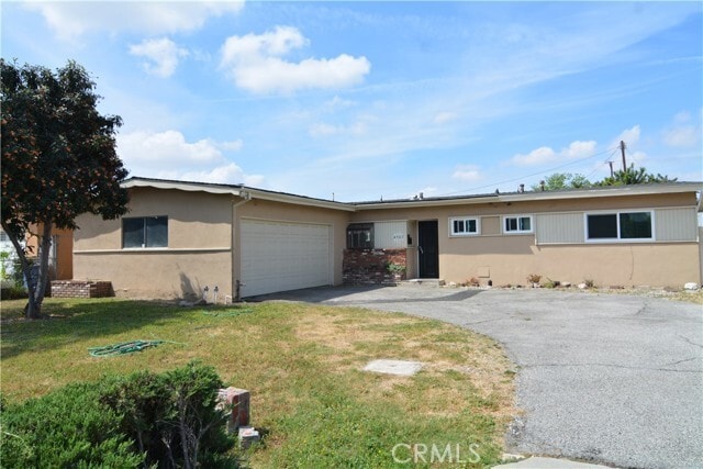 Building Photo - 4907 McClintock Ave