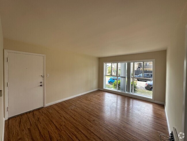 Building Photo - Lakewood Garden Apts Unit 4300 D