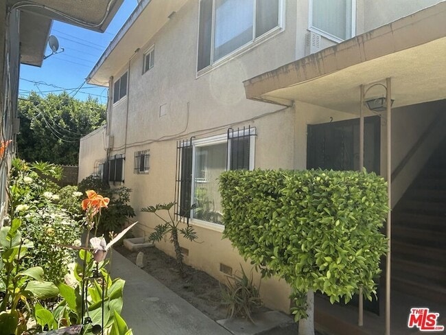 Photo - 10432 Crenshaw Blvd