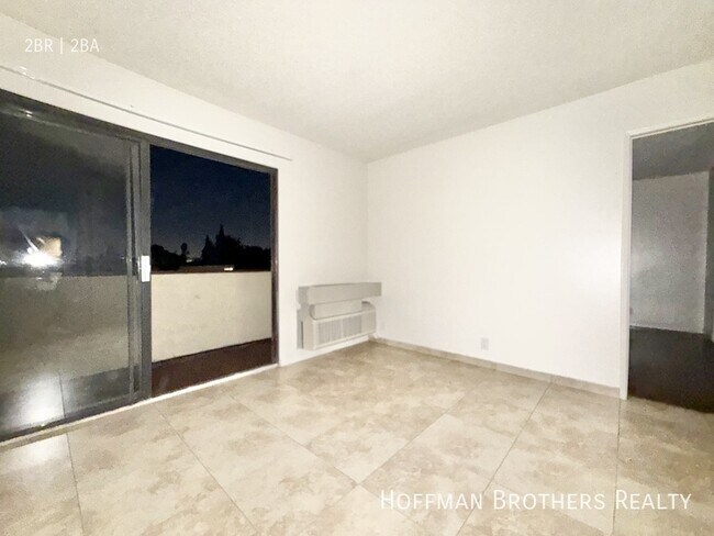 Photo - 15040 Vanowen St Unit 306