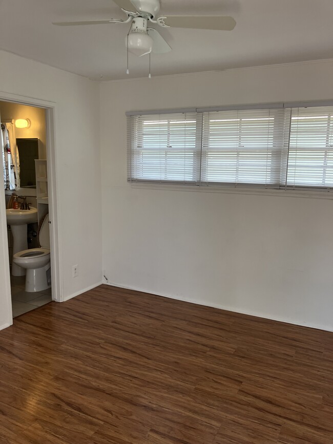 Photo - 6318 Haviland Ave