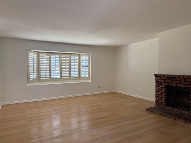 Photo - 4195 Kingsley St Unit 43