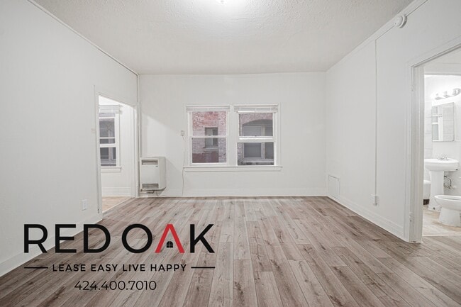 Photo - 246 S Kenmore Ave Unit 203