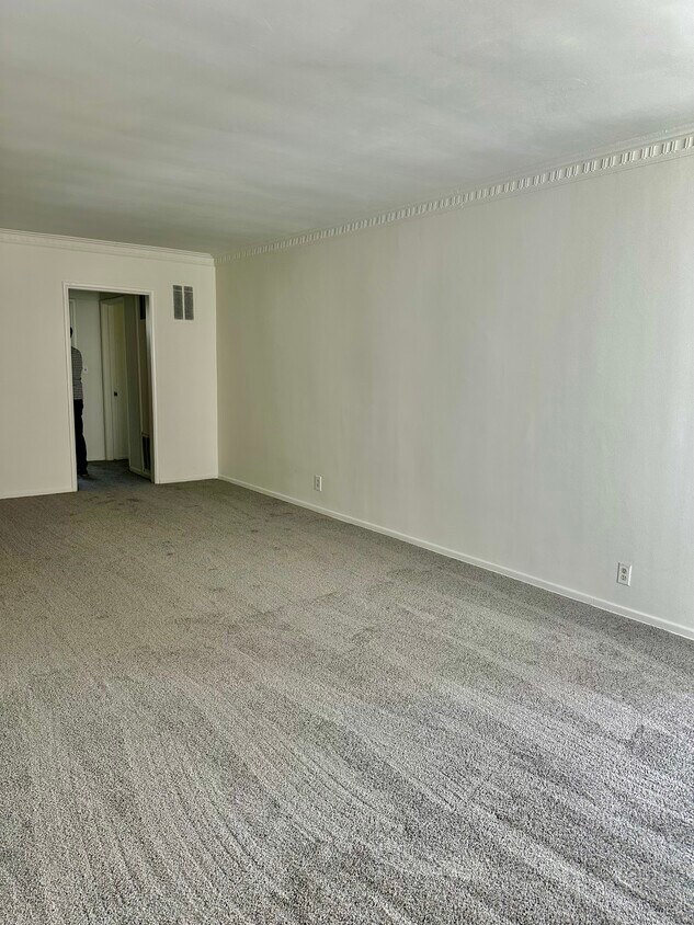 Floor Plan - 2 bd 1 ba