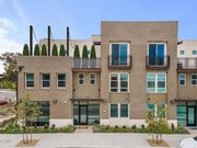 Photo - 1290 E Thompson Blvd Townhome