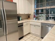 Kitchen - 1375 Kelton Ave Unit 203