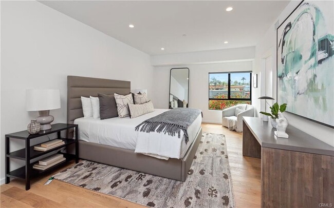 Building Photo - 1176 Nelrose Ave