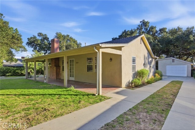 Photo - 1828 Royal Oaks Dr