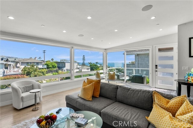 Photo - 166 Fairview St