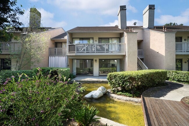 Building Photo - Remodeled, ground level, 1 bedroom, 1 bath condo in Lakeside Garden Grove Community Unit E