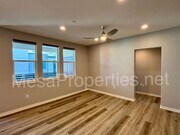 Photo - 9352 Solaire Pl