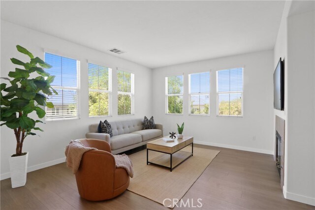 Photo - 7729 Hess Pl