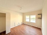 Photo - 1614 N Kenmore Ave