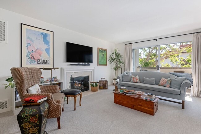 Photo - El Escorial Villa – East Beach Living at I...