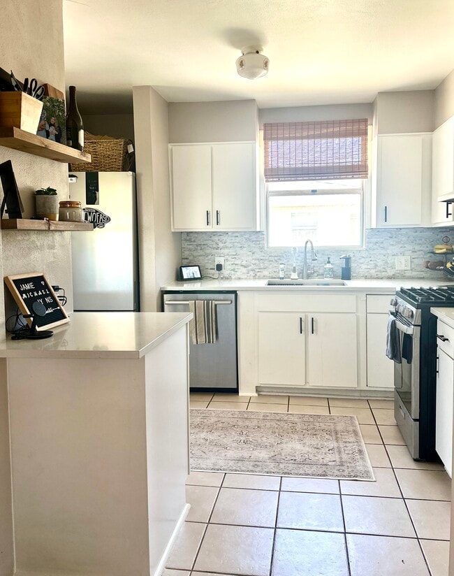 Photo - 1818 Carmelina Dr