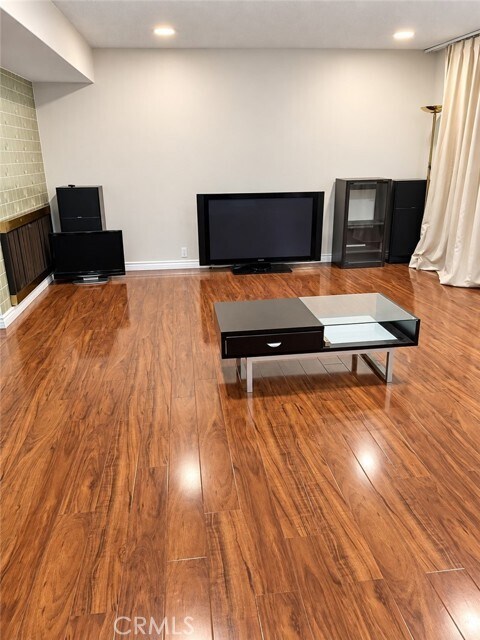 Photo - 620 W Huntington Dr