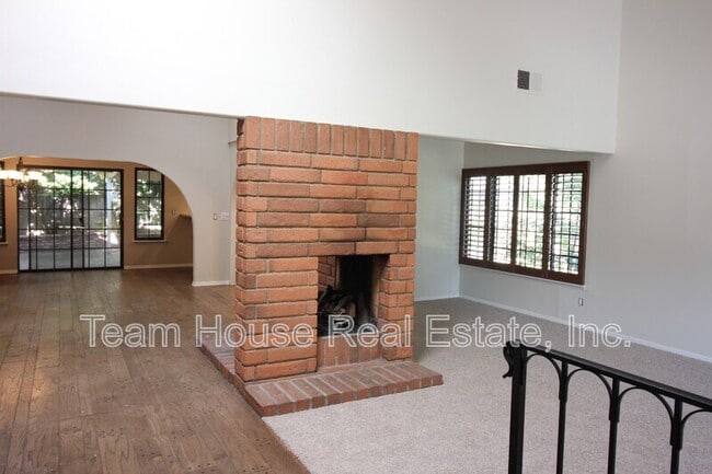 Photo - 25433 Plaza Escovar