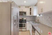 Photo - 1957 Vista Del Mar Ave Townhome