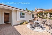 Photo - 1410 Henshaw Rd