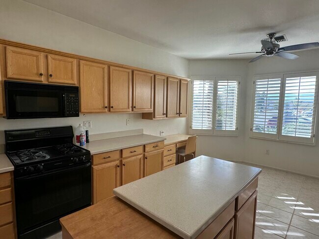 Photo - 39124 Sandy Dr