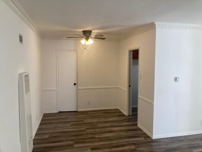 Photo - 1118 S Sherbourne Dr