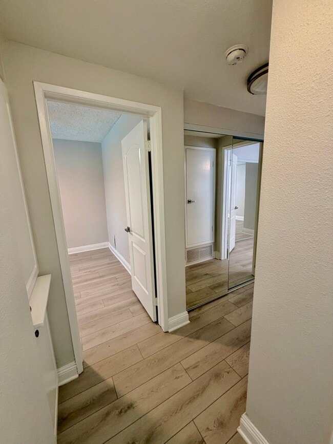 Photo - 1595 E Chevy Chase Dr Unit 11