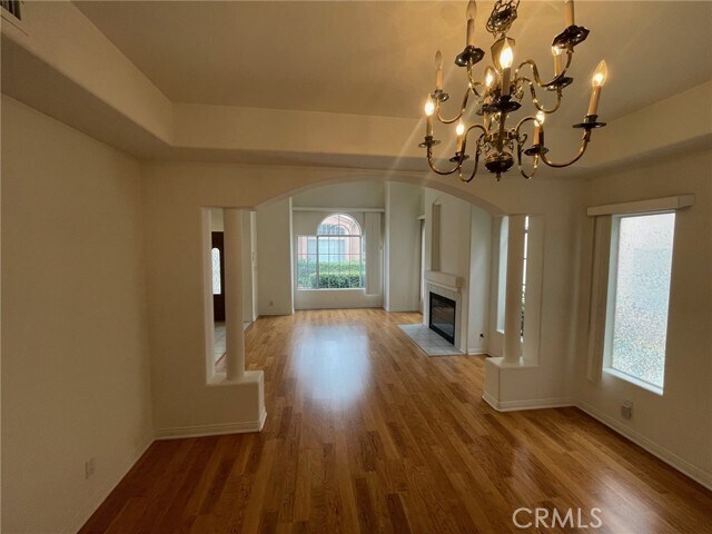 Photo - 10010 Reseda Blvd