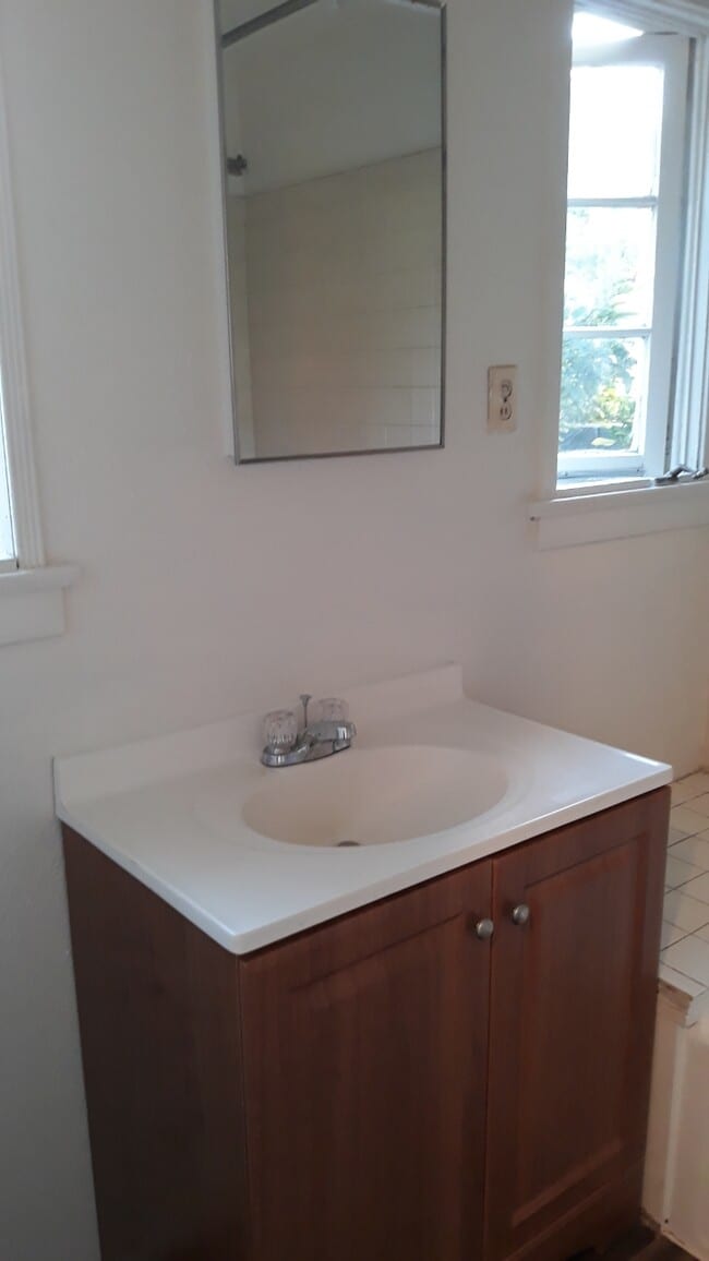 Photo - 1115 E Elk Ave Unit 1115.5