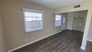 Photo - 3 Bed 2 Bath House Right Next To Disneylan...