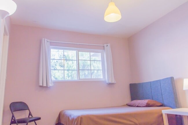 Photo - A 3 bedroom, 1 bathroom apartment with a dining area at 1637 Berkeley. Unit Single Room 1 - 1