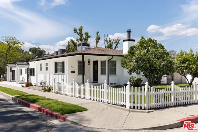 Building Photo - 5131 Don Pio Dr