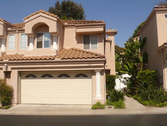 Gorgeous 3 Bed, 2.5 Bath Townhome In Ranch... - Gorgeous 3 Bed, 2.5 Bath Townhome In Ranch...