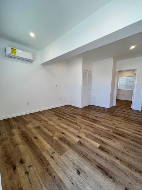 Photo - 140 W Hyde Park Blvd Unit 140 three fourths