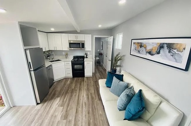 Photo - 1333 Nashville St