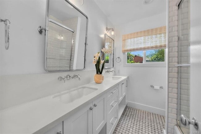 Photo - 2401 Blanche Rd House