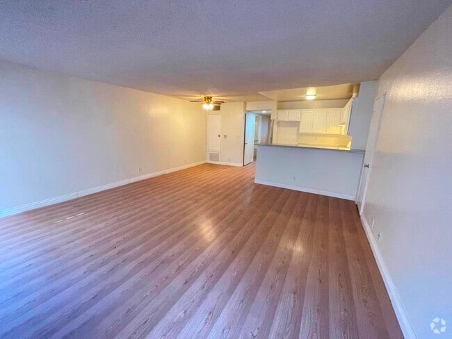 Building Photo - 10225 Hillhaven Ave Unit 109 Rental